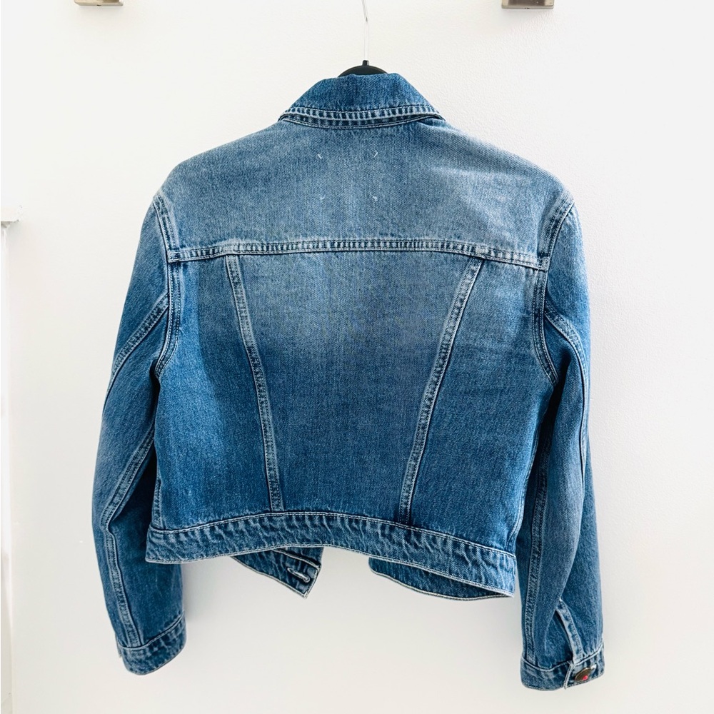 L'AGENCE
Koda Cropped Denim Jacket - Picture 11 of 11